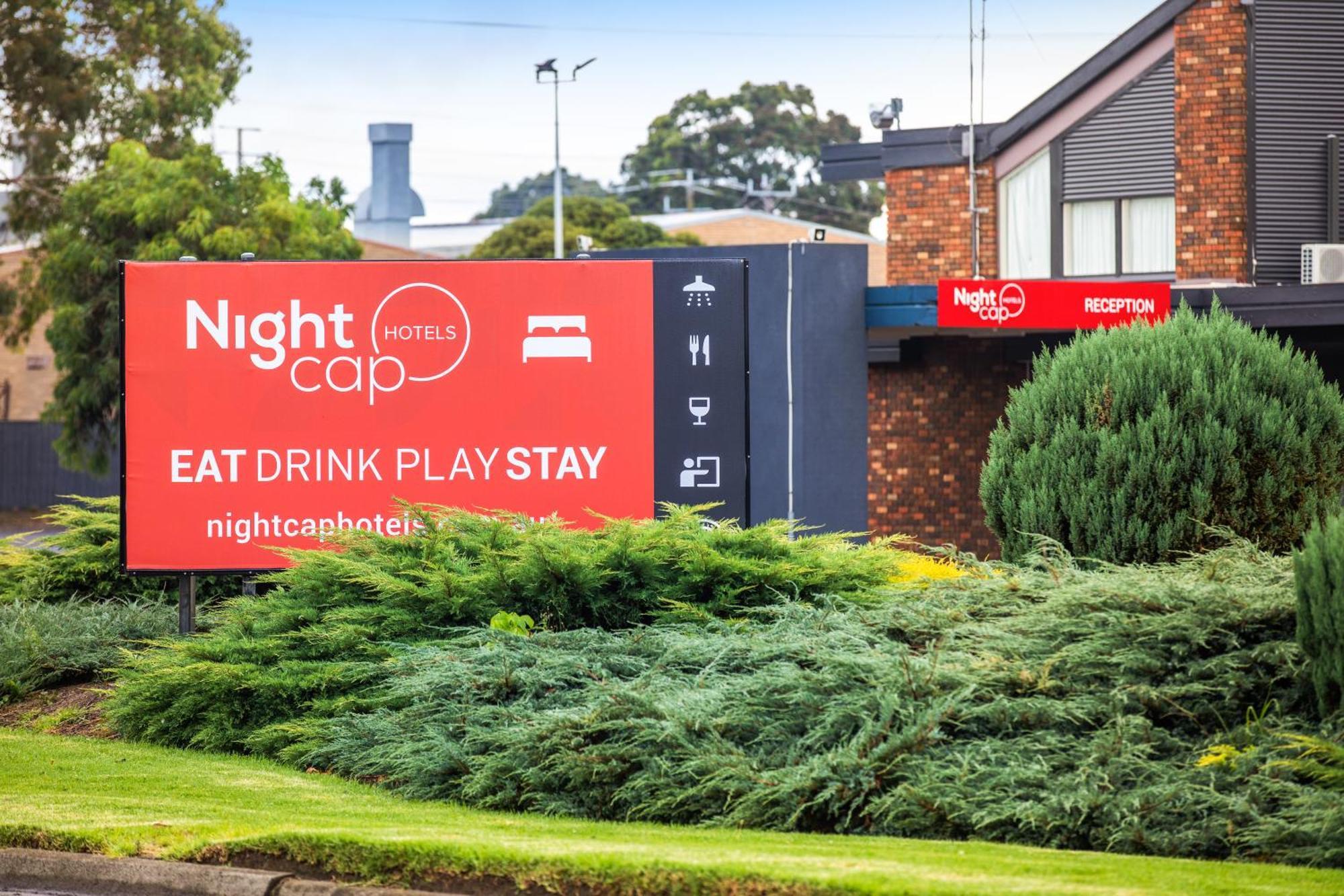 Nightcap At Manhattan Hotel Ringwood Εξωτερικό φωτογραφία